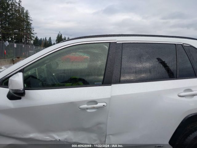 JTM16RFV8PD544601 Toyota Rav4 Hybrid Se