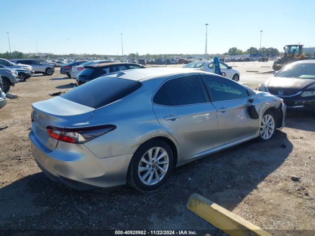 4T1C11AK4MU455816 Toyota CAMRY LE