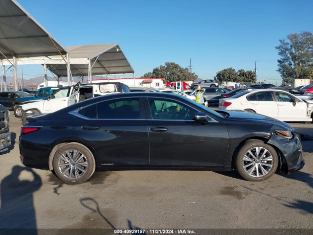 58ACA1C16MU012712 Lexus ES 300H