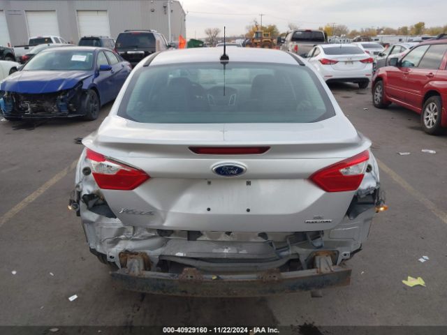 1FADP3F29EL207635 Ford FOCUS SE