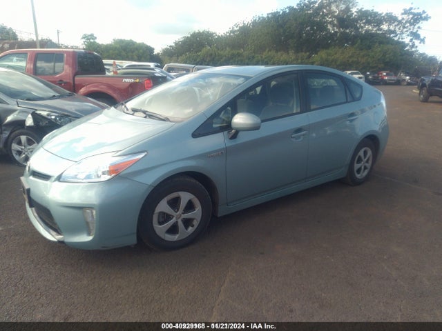 Toyota Prius Two 2015 JTDKN3DU1F2003950 Image 2