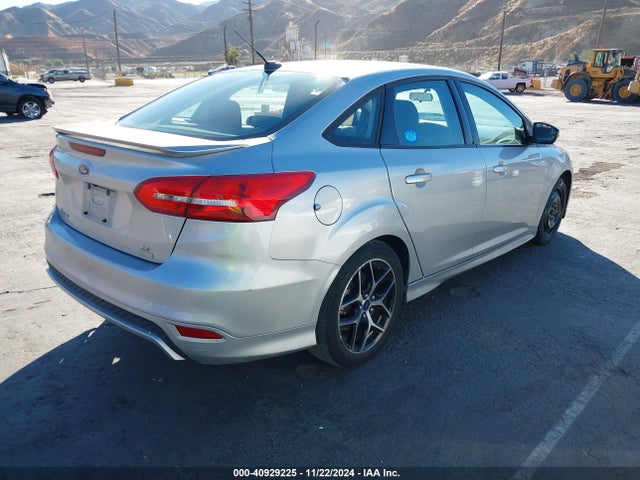 Ford Focus 2015 1FADP3FE7FL348733 Image 15