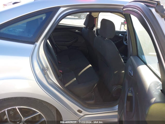 Ford Focus 2015 1FADP3FE7FL348733 Image 19