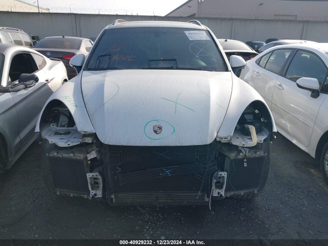 Porsche Cayenne Turbo S 2014 WP1AC2A23ELA85623 Image 12