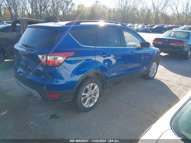 Ford ESCAPE SE 2017 1FMCU0GD3HUB96185 Image 4