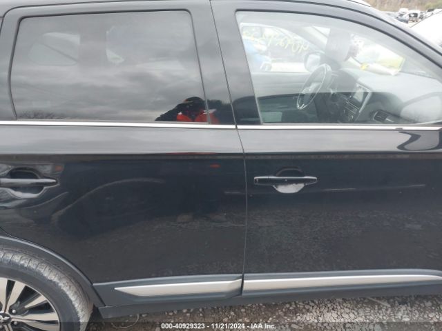 JA4AD3A33KJ001525 Mitsubishi Outlander Sel