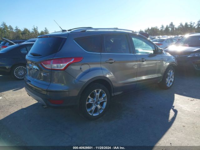 1FMCU9J91EUE44910 Ford Escape Titanium