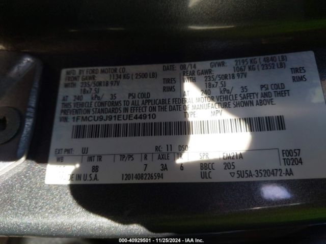 1FMCU9J91EUE44910 Ford Escape Titanium