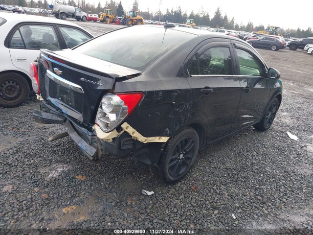 1G1JC5SH5F4165466 Chevrolet Sonic Lt Auto