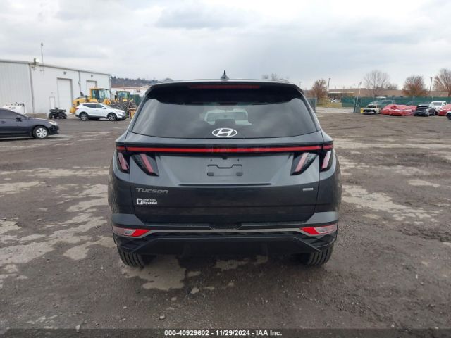 5NMJBCAE8NH018425 Hyundai TUCSON SEL