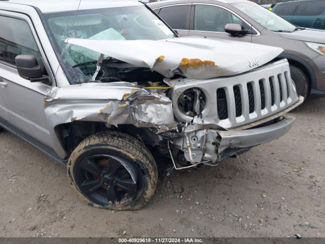 1C4NJPFB3ED560325 Jeep Patriot Latitude