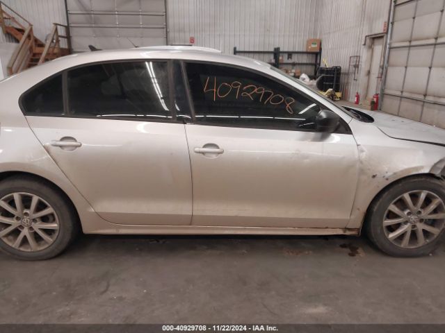 3VW2K7AJXFM272321 Volkswagen Jetta 2.0l S