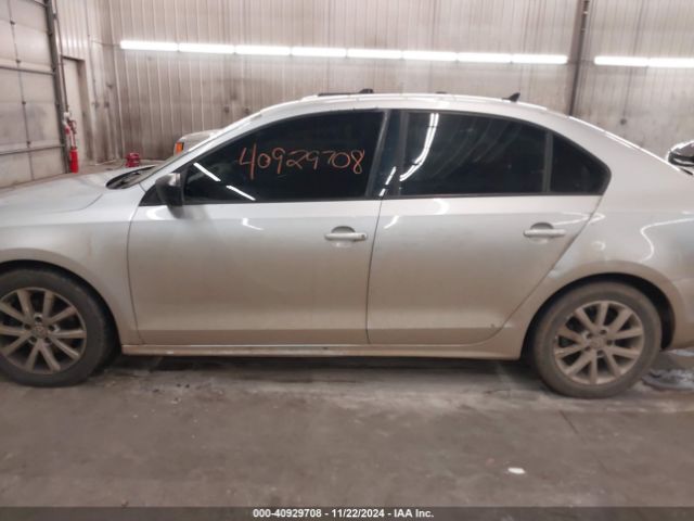 3VW2K7AJXFM272321 Volkswagen Jetta 2.0l S
