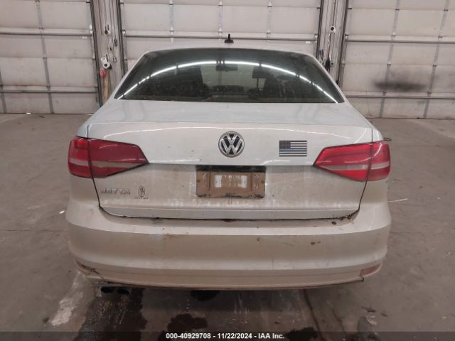 3VW2K7AJXFM272321 Volkswagen Jetta 2.0l S