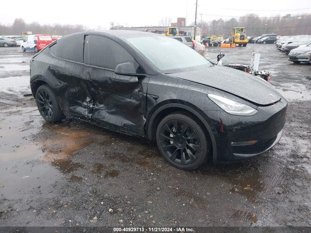 2023 TESLA MODEL Y 7SAYGAEE8PF610509 Photo 0