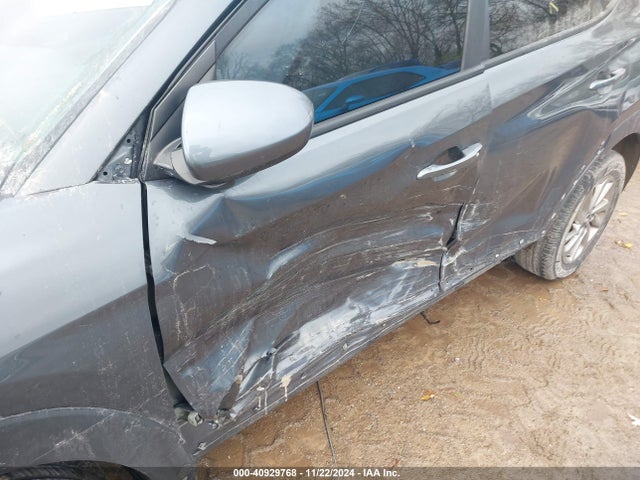 Hyundai TUCSON SE 2017 KM8J33A41HU507763 Image 6