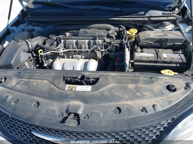 Chrysler 200 S 2015 1C3CCCBB8FN622107 Image 10
