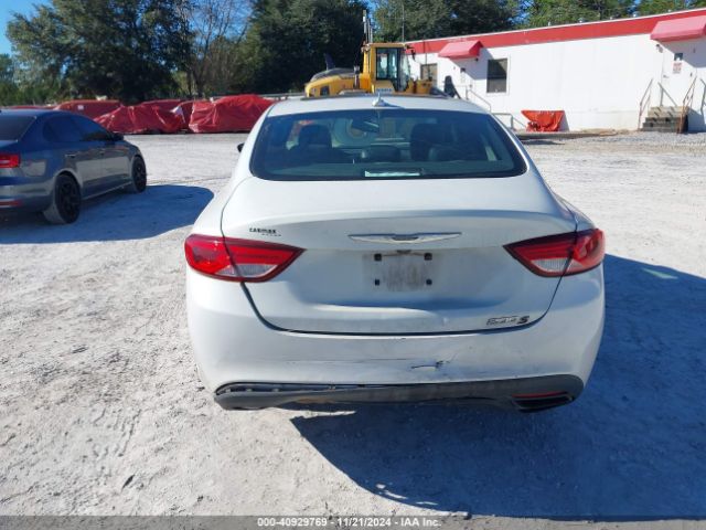 Chrysler 200 S 2015 1C3CCCBB8FN622107 Image 16
