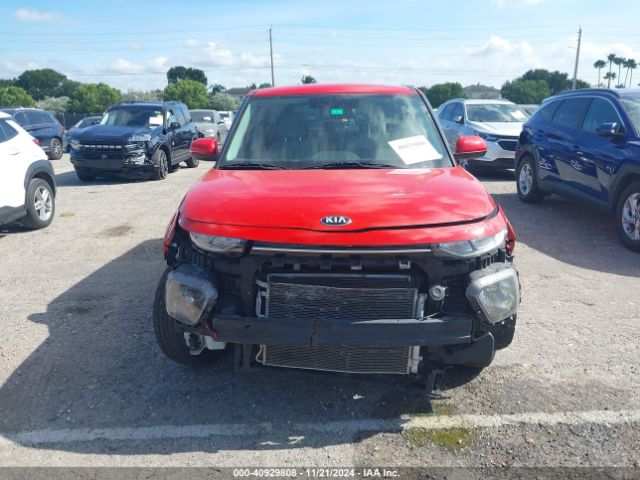 KNDJ23AU6L7023067 KIA SOUL LX