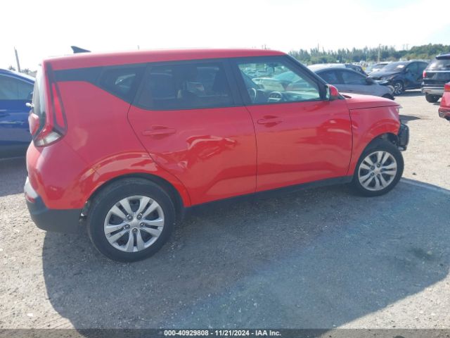 KNDJ23AU6L7023067 KIA SOUL LX