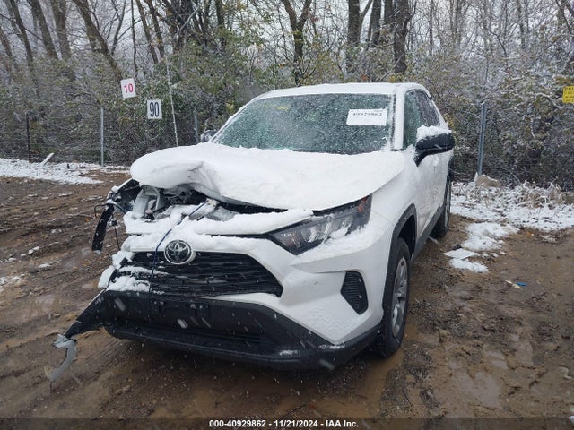 Toyota RAV4 LE 2022 2T3F1RFV1NW263034 Image 2
