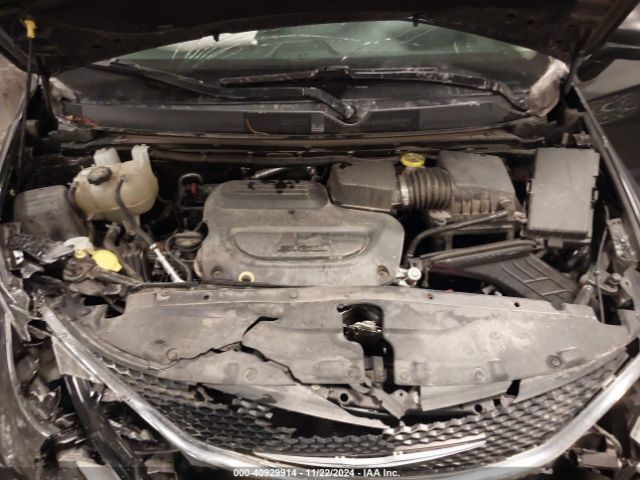 2C4RC1DG3MR551532 Chrysler Voyager Lxi