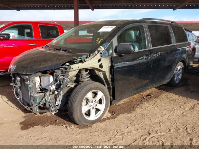 5TDKZ3DC1HS873012 Toyota Sienna Le 8 Passenger