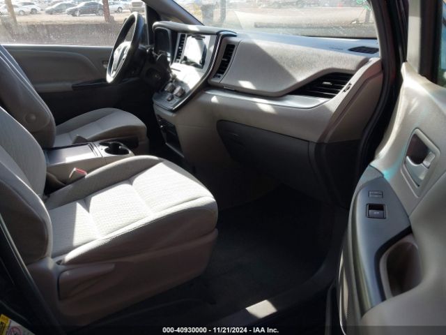 5TDKZ3DC1HS873012 Toyota Sienna Le 8 Passenger