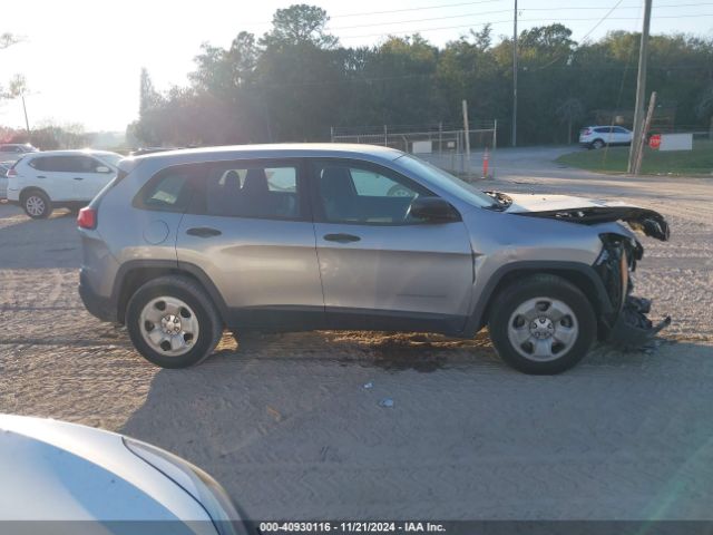 1C4PJMAB5GW266446 Jeep Cherokee Sport