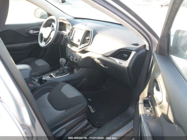 1C4PJMAB5GW266446 Jeep Cherokee Sport