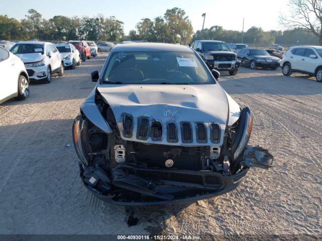 1C4PJMAB5GW266446 Jeep Cherokee Sport