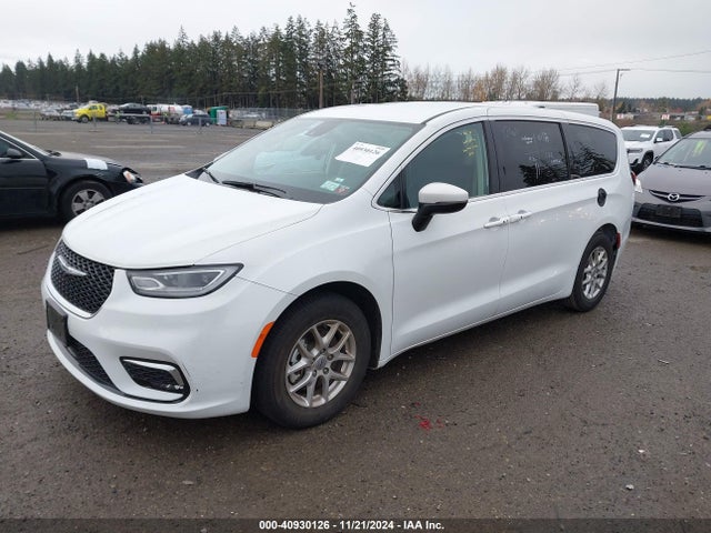 Chrysler Pacifica Touring L 2023 2C4RC1BG4PR591142 Image 2