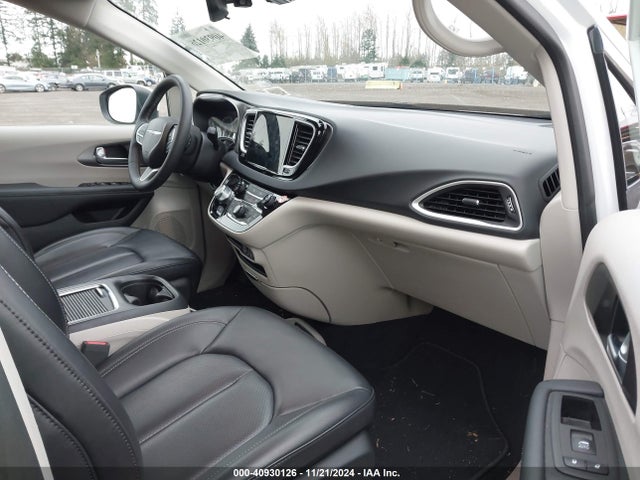 Chrysler Pacifica Touring L 2023 2C4RC1BG4PR591142 Image 5