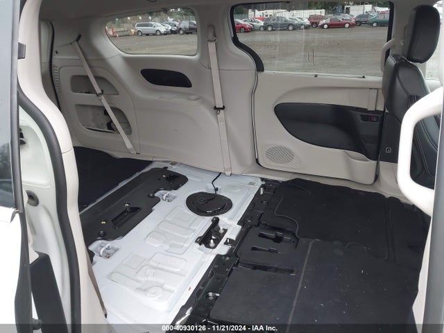 Chrysler Pacifica Touring L 2023 2C4RC1BG4PR591142 Image 8