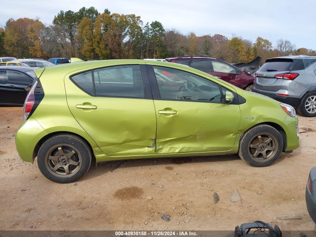 Toyota Prius C Two 2016 JTDKDTB37G1122395 Image 13