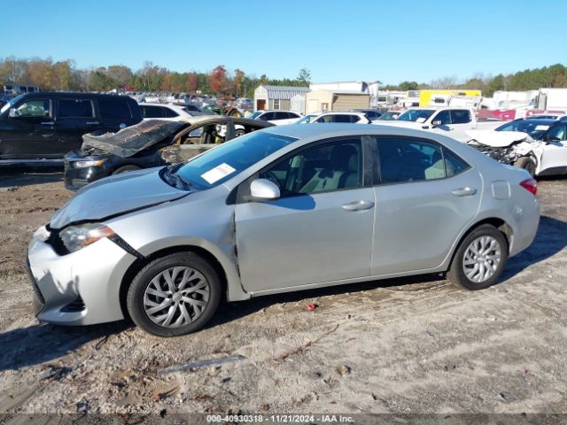 2T1BURHE9JC045365 Toyota COROLLA LE