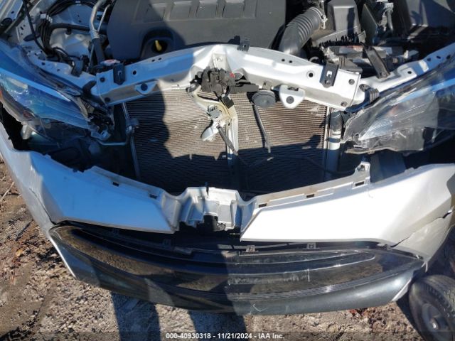 2T1BURHE9JC045365 Toyota COROLLA LE