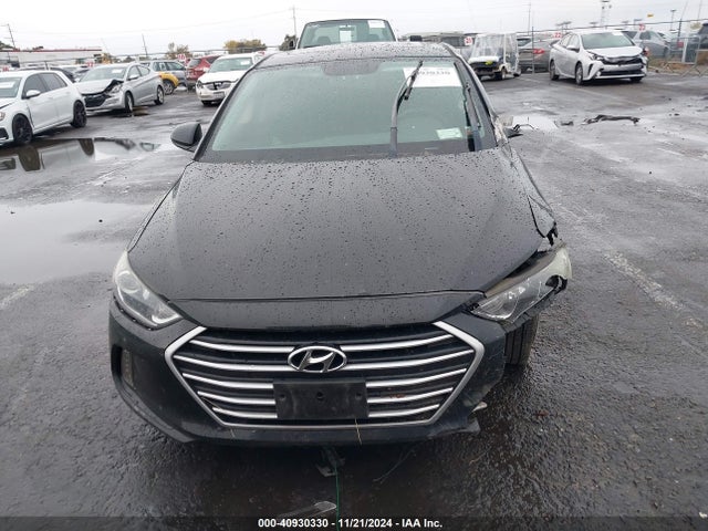 Hyundai Elantra Value Edition 2018 5NPD84LF0JH379619 Image 13