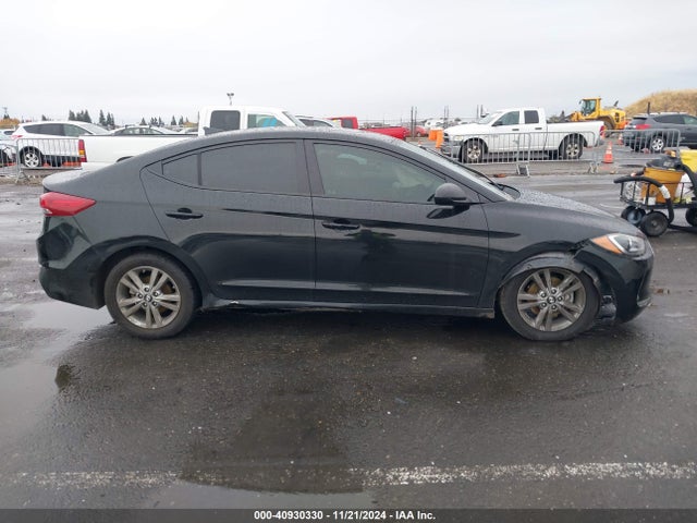 Hyundai Elantra Value Edition 2018 5NPD84LF0JH379619 Image 14