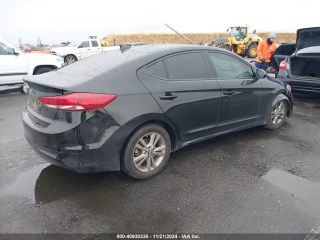 Hyundai Elantra Value Edition 2018 5NPD84LF0JH379619 Image 4