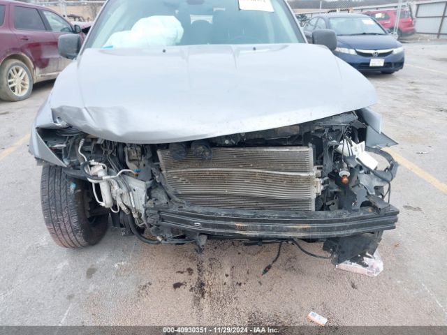 3C4PDCAB8JT490860 Dodge JOURNEY SE