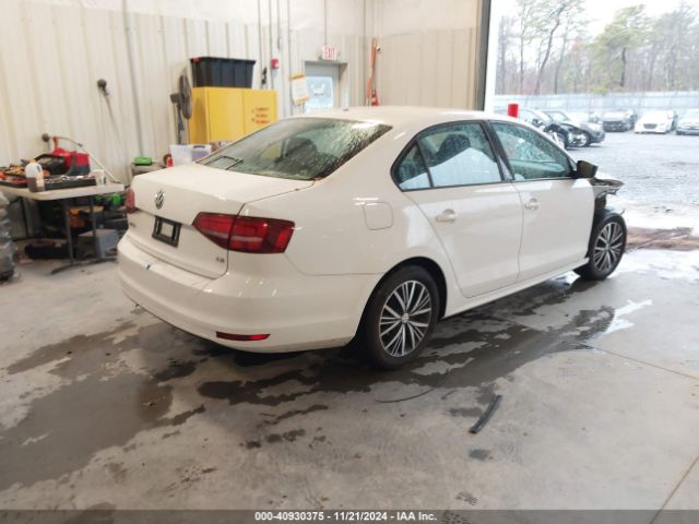 3VWDB7AJ7JM203734 Volkswagen Jetta 1.4t Se/1.4t Wolfsburg Edition