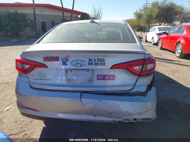 Hyundai SONATA SE 2016 5NPE24AF1GH317048 Image 16
