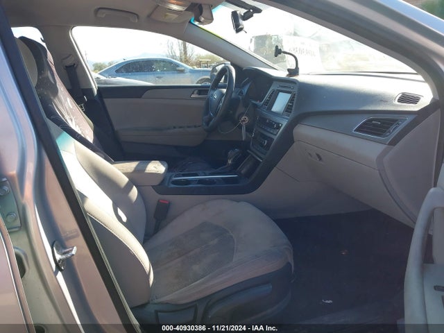 Hyundai SONATA SE 2016 5NPE24AF1GH317048 Image 5