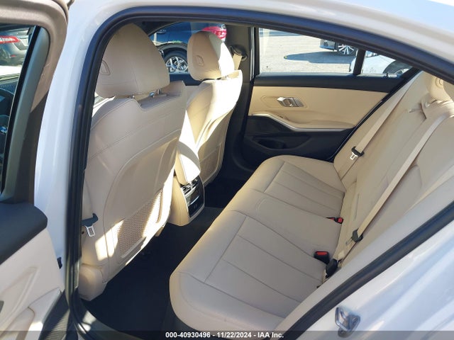 3MW5R1J05M8B87468 BMW 330I