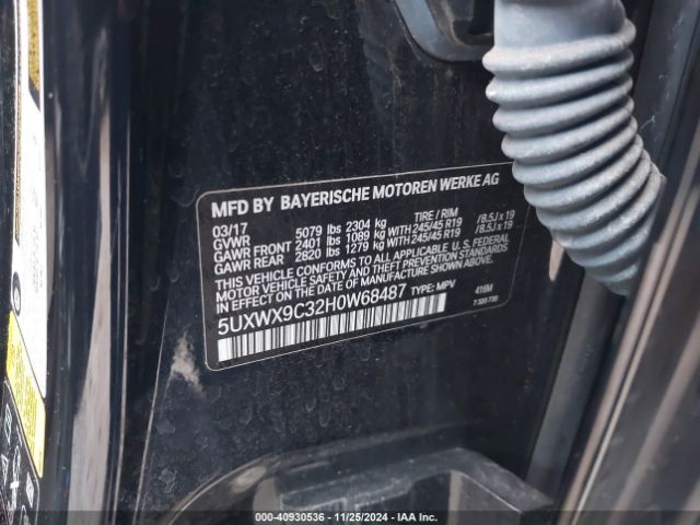 2017 BMW X3 5UXWX9C32H0W68487 Photo 8