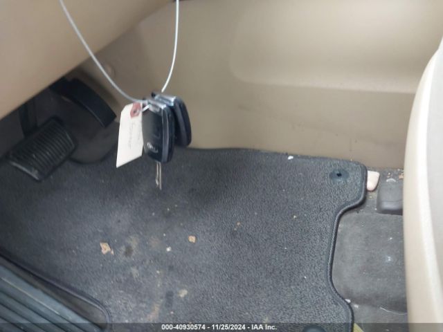 KNDMB5C19F6019245 KIA SEDONA LX