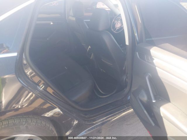 1VWBA7A39JC035981 Volkswagen Passat 2.0t Se