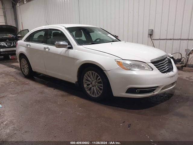 40930682 :رقم المزاد ، 1C3BC2FG1BN505927 vin ، 2011 Chrysler 200 Limited مزاد بيع