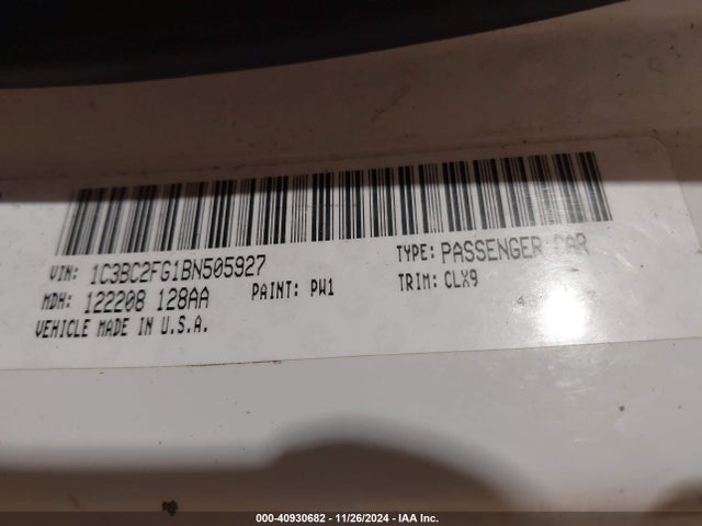 40930682 :رقم المزاد ، 1C3BC2FG1BN505927 vin ، 2011 Chrysler 200 Limited مزاد بيع